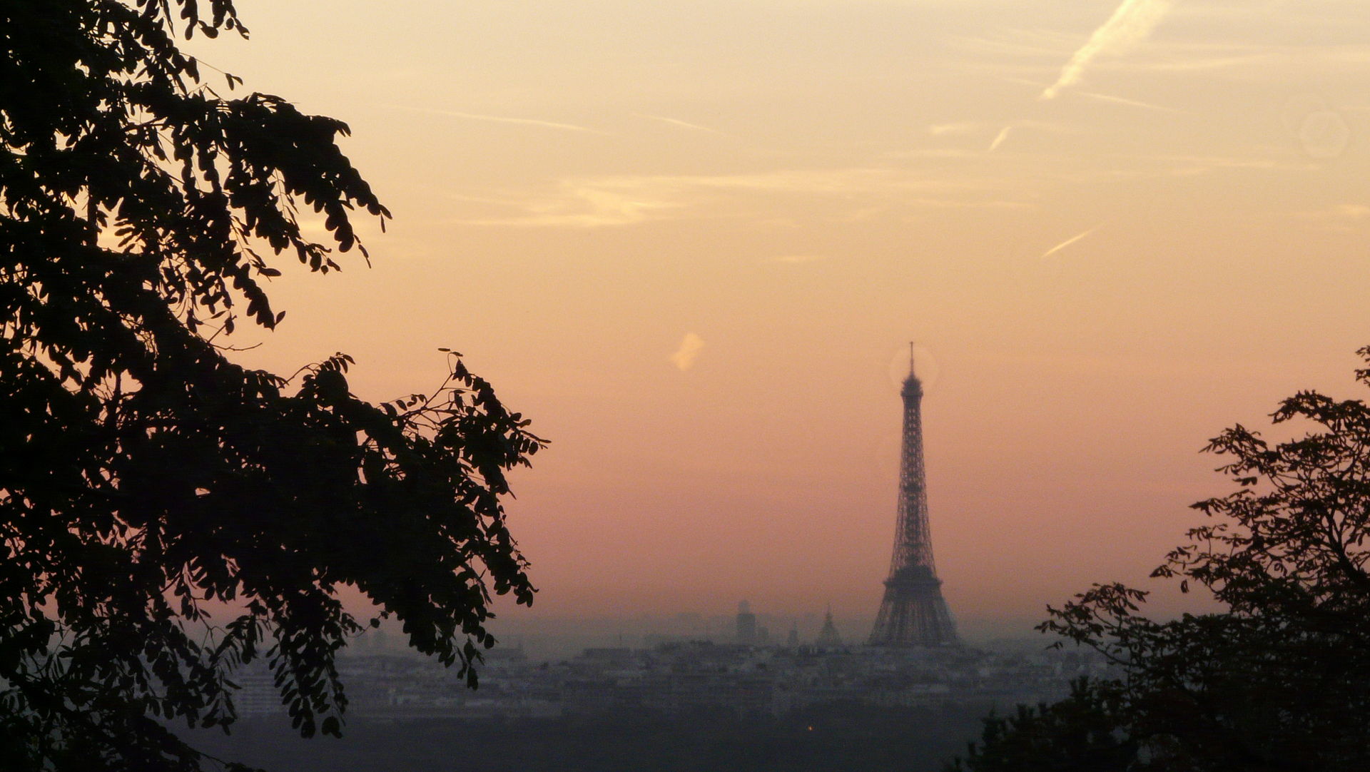 Tour Eiffel vue de l'ouest 